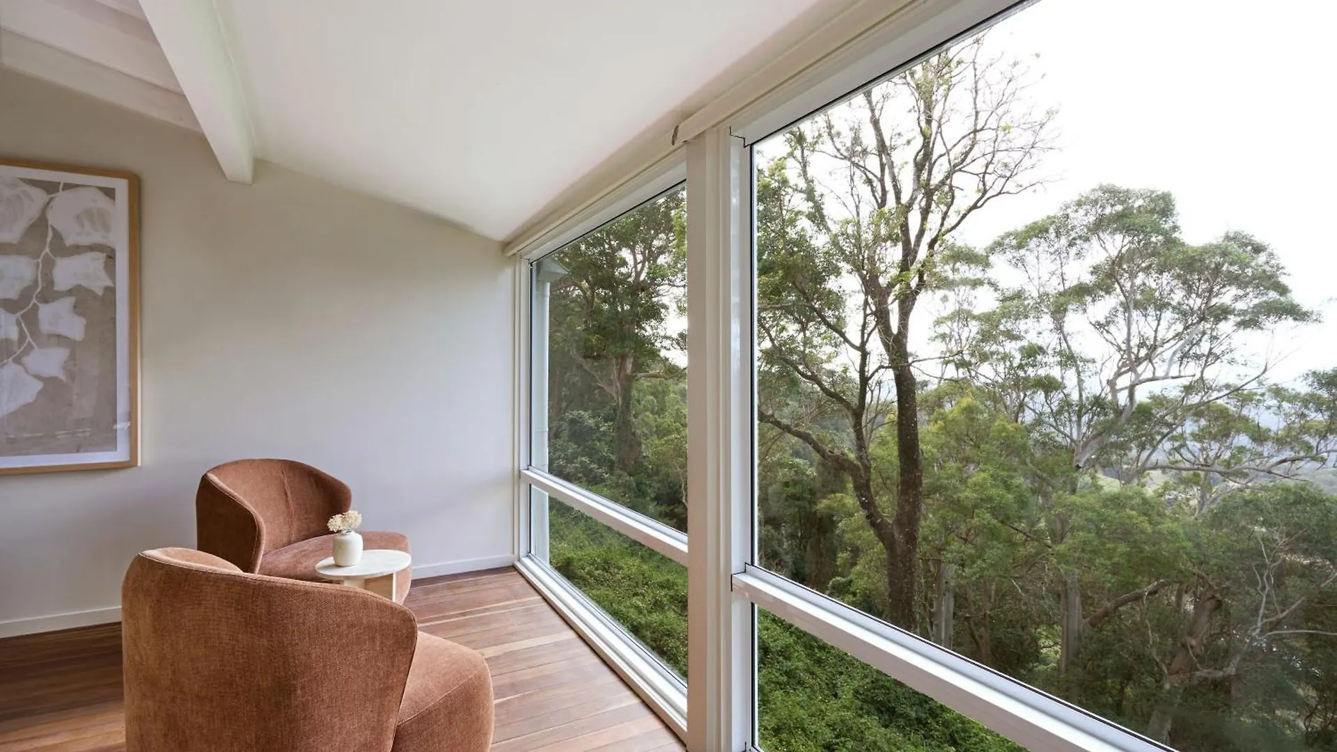 Karma Suites - Heart Of Montville Apartment