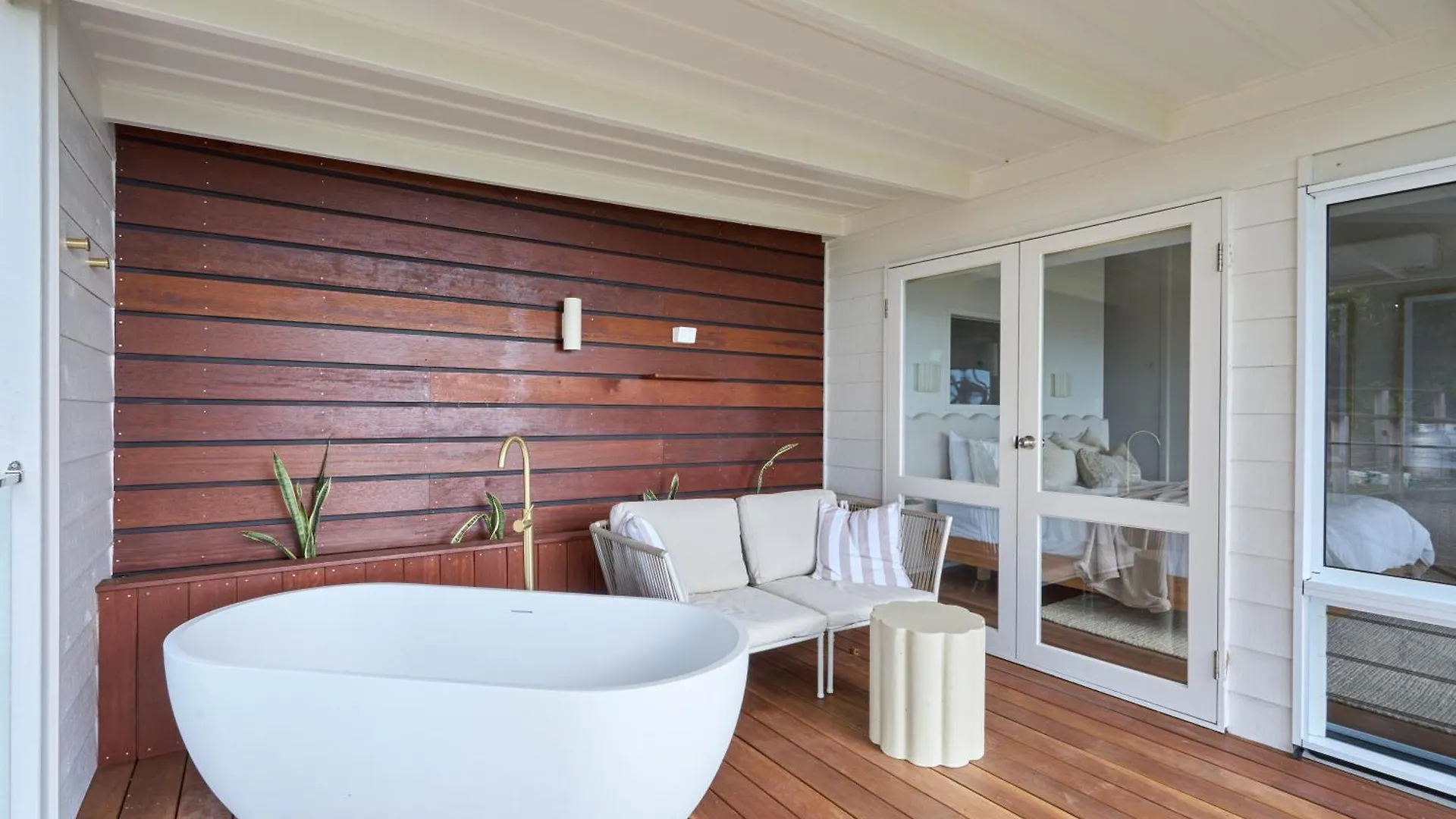 Apartment Karma Suites - Heart Of Montville